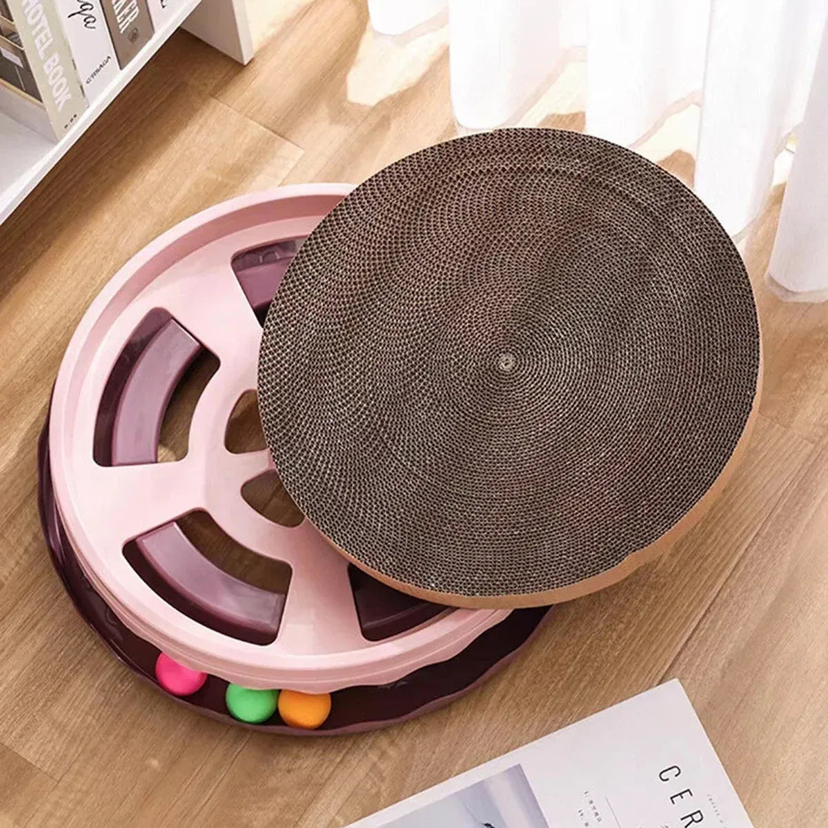 Cat Scratcher – Interactive Ball Track Toy - Pink